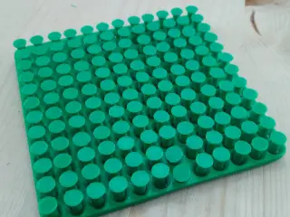 Pinart Square