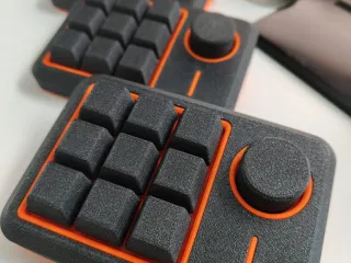 Universal MacroPad - 9 buttons + Encoder