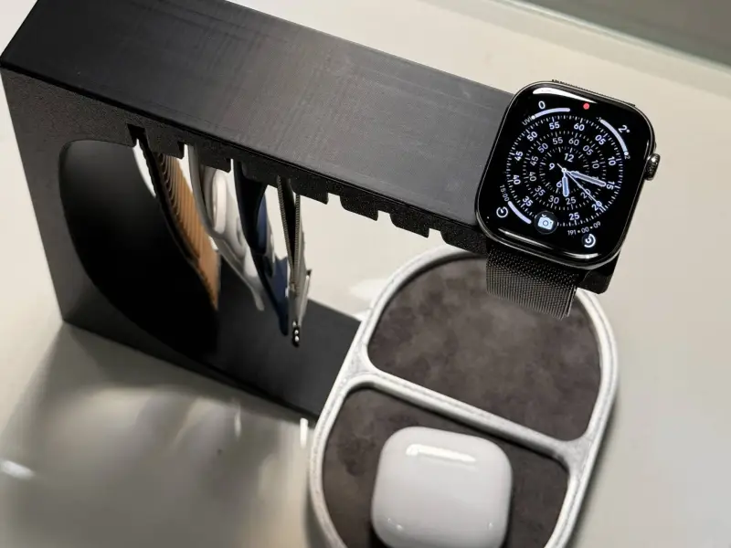 Apple Watch charging station lanyard stand dock 2 in 1 kordo