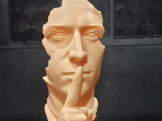 man face sculpture
