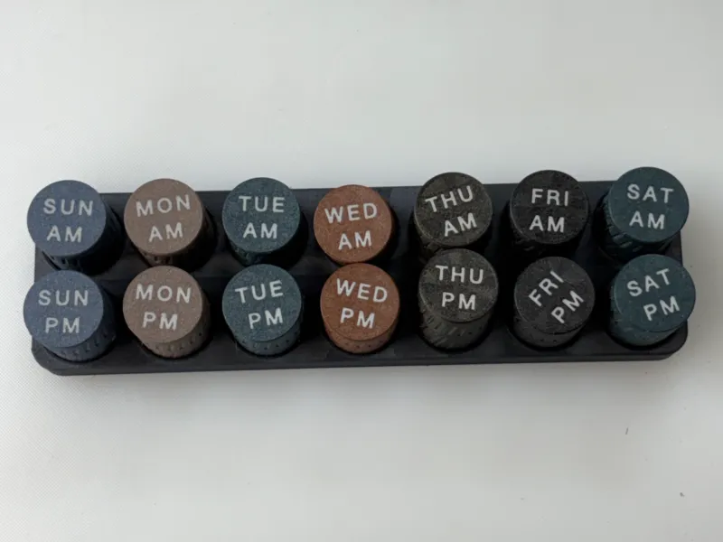 Weekly Medication Tray w/ Magnetic Bottles