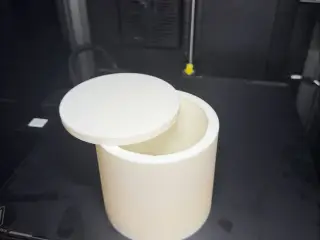CUP WITH LID