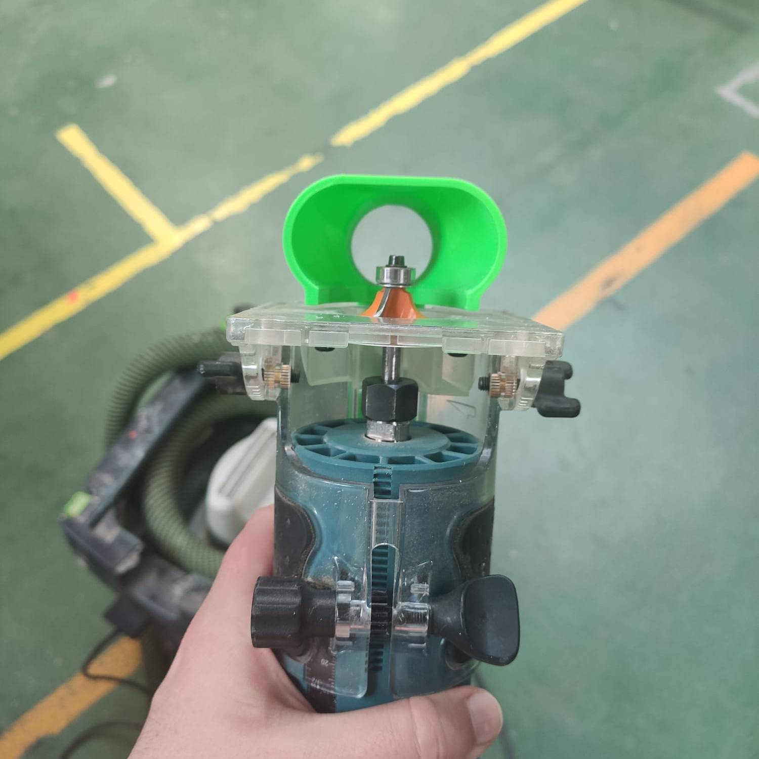 Vacuum cleaner adapater for MAKITA trimmer