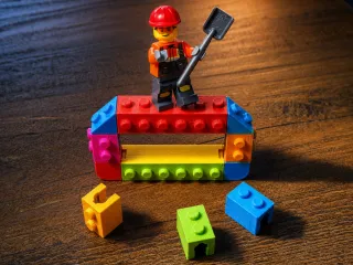 LEGO Vs CONSTRUX