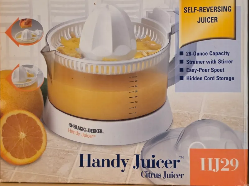 Black & Decker Handy Electric Juicer HJ29 Self Reversing