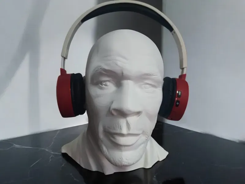 Estatua de Mike Tyson