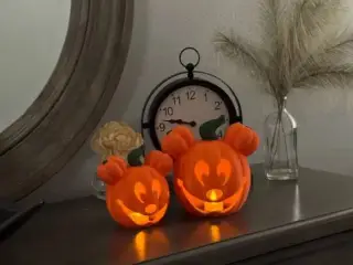 Halloween Jack O Lantern mickey