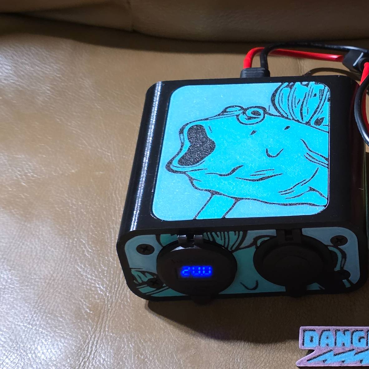 Archivos de impresora 3D | Archivo 3MF | Dangle Power - Box For 12v DC ...