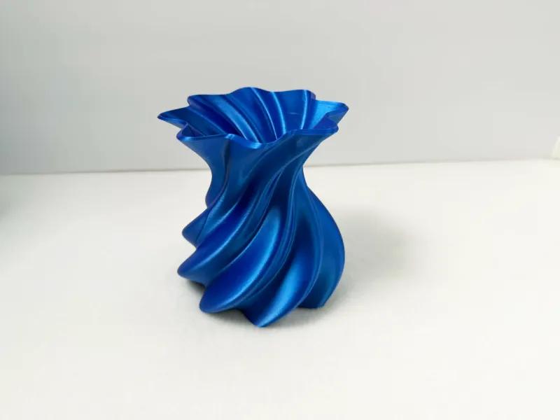 Smooth Spiral Vase