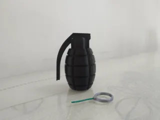 手榴弹