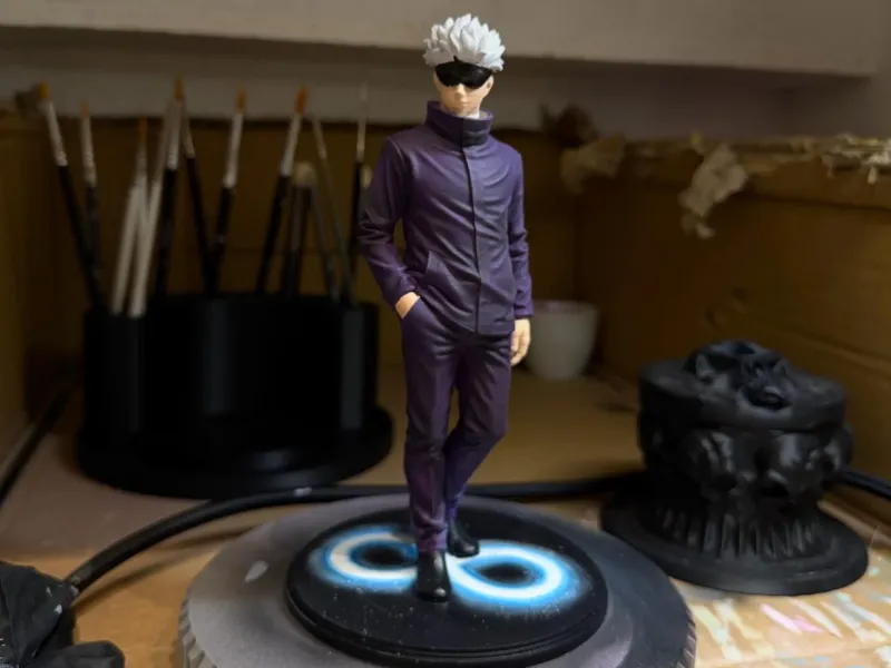 Figura em pé de Gojo Satoru