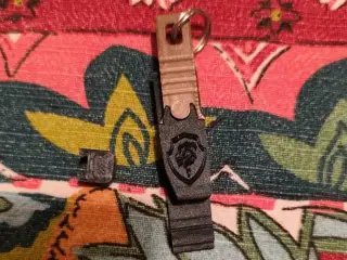 tiny knife