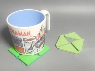 Deformable coaster