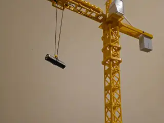 Modelo de grua torre / Tower crane model