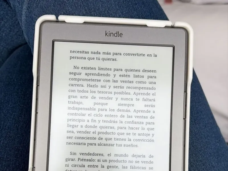 Kindle 第4世代用ケース - 硬質材料最適化