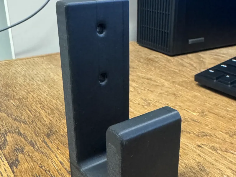 Pressure washer gun mount
