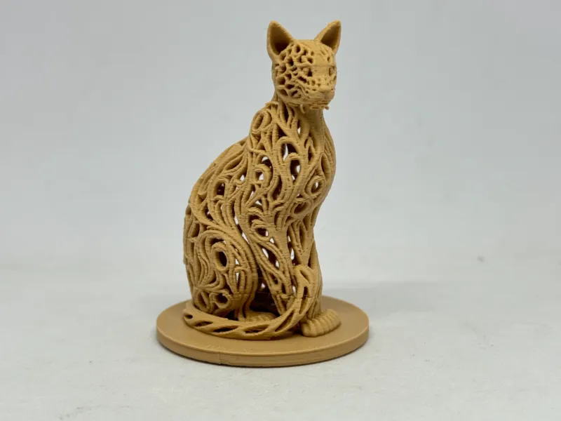 现代镂空结构-猫