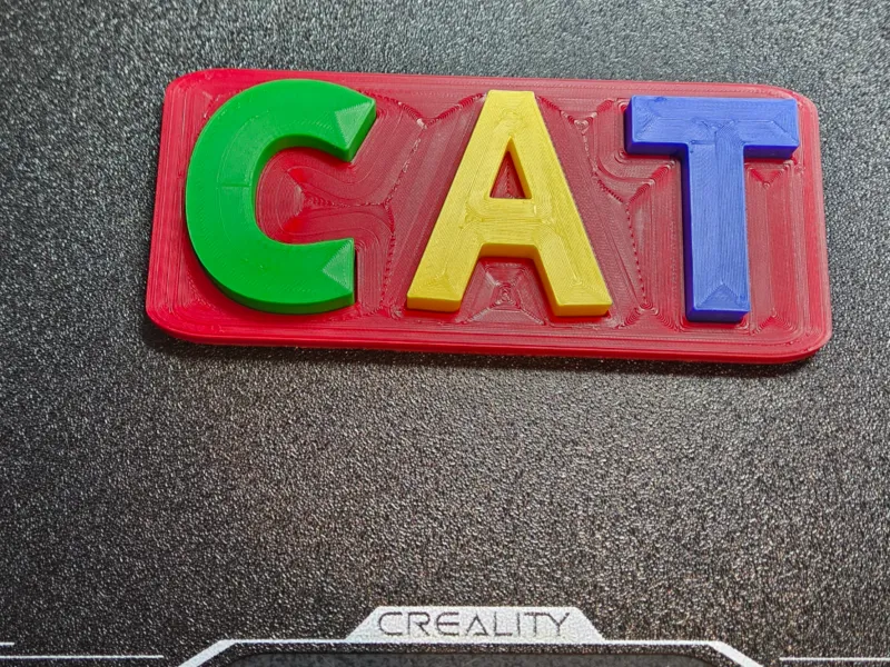 モンテッソーリ CAT アルファベットパズル 幼児用形状マッチングボード