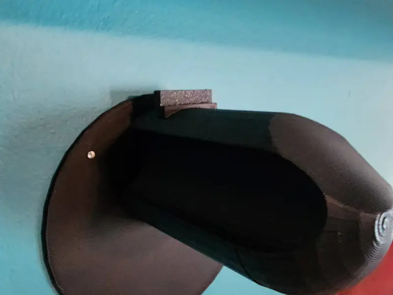 Wall mount for DO3D Doom face of helmet FF2005