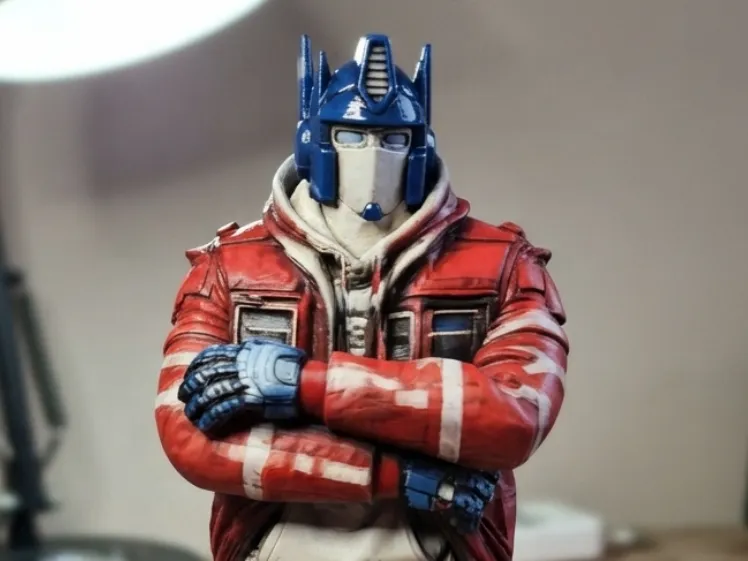 Optimus Prime Sokak Giyimi Sürümü - Koleksiyonluk Heykel STL