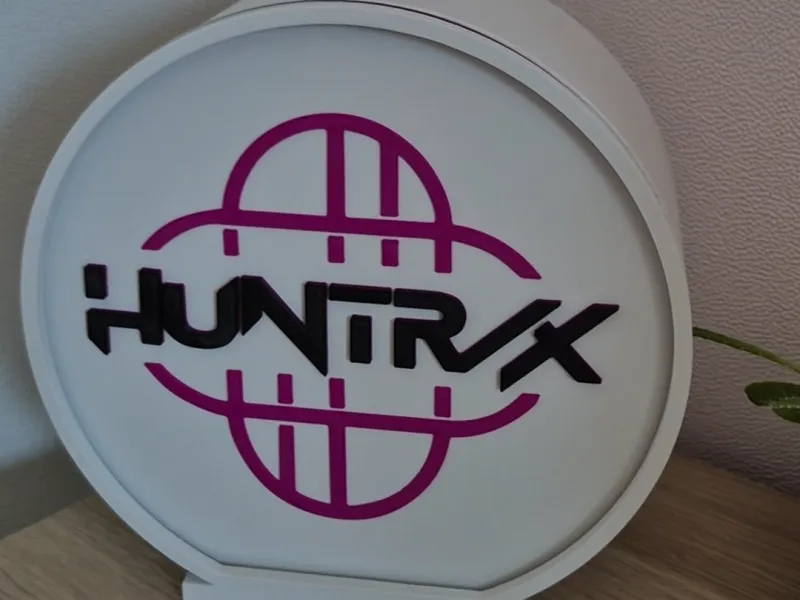 Huntrix-Platte für LogoLight