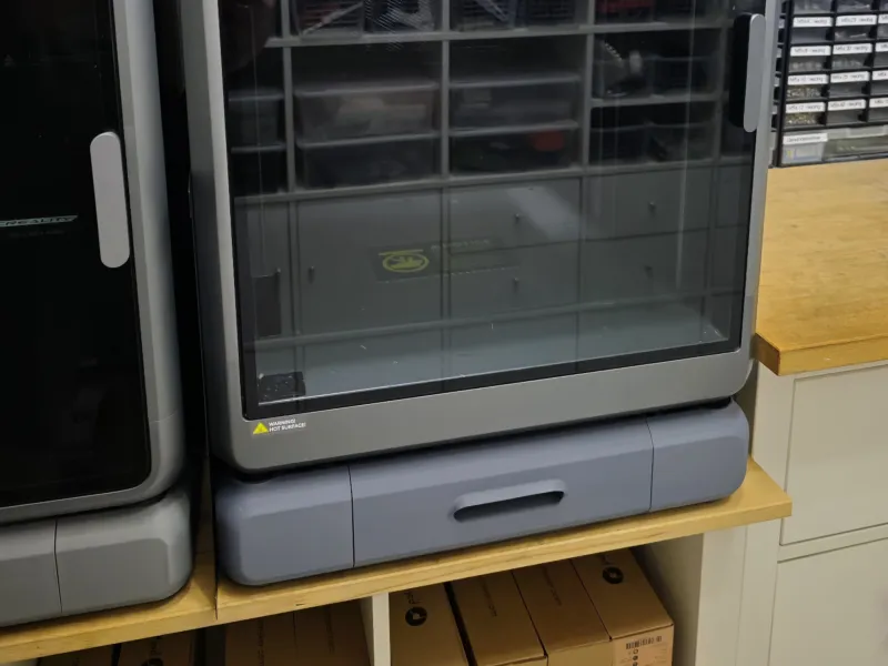 廃棄物タンクとシュートを備えた下段引き出し付きK2 Plusスタンド
