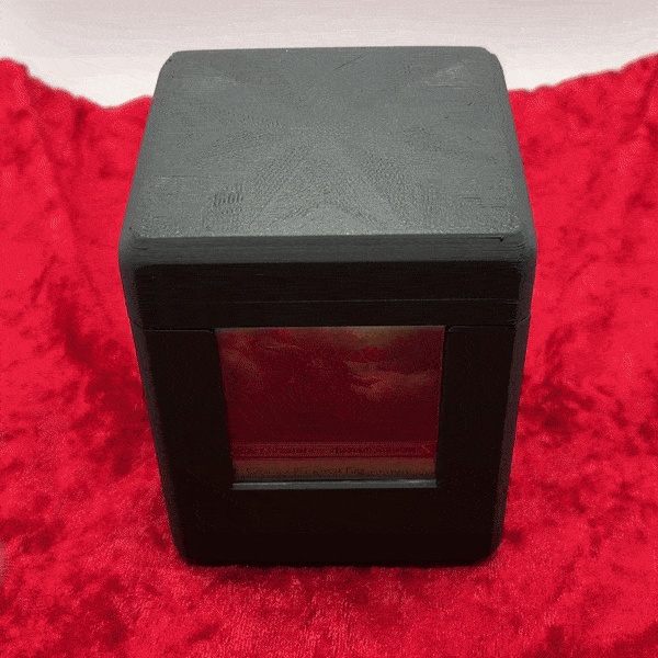 Protected Commander Deckbox with Window | MTG TCG Card Games