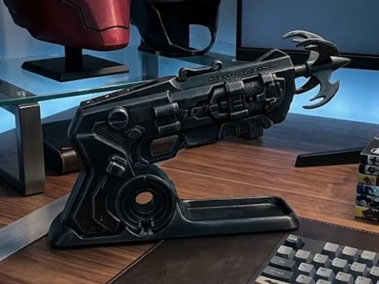 Batman Grappler Gun Desk Organizer