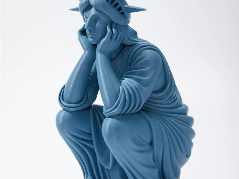 Escultura Agachada