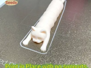 Flexi Holding Cat (Print-in-place)