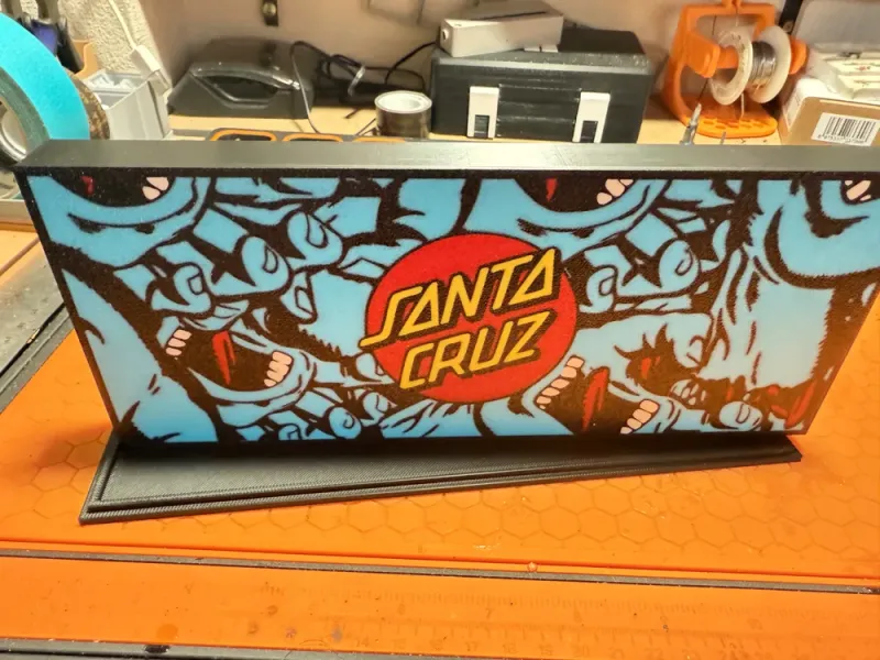 santa cruz lightbox classic screaming hand