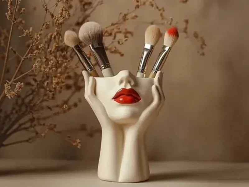 "Sculpted Beauty" Brush Organizer – Decorative Vase