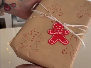 Cute Christmas Stamps – DIY Gift Wrap