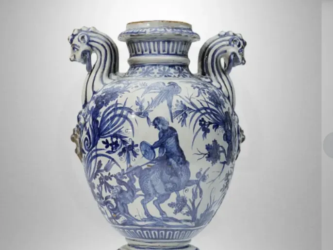 Hydria apothecary vase