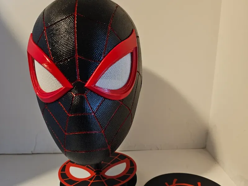 Miles-Morales-Stand-Support