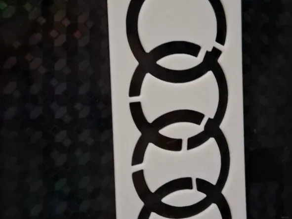 Pochoir Logo Audi pour detailing