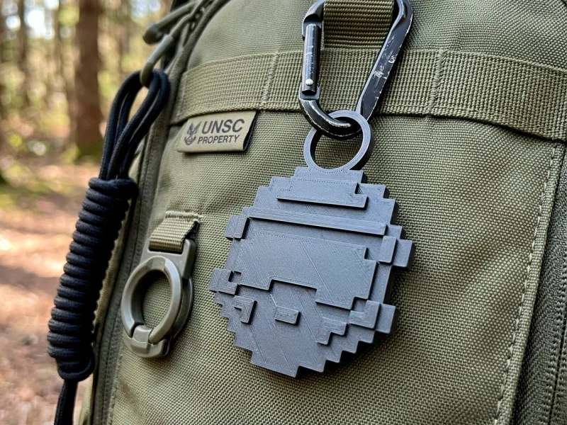 Halo Master Chief Pixel Art Keychain Backpack Accessory