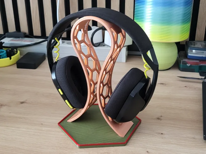 Headphone stand