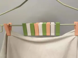 Hanger clip (integrated printing only takes 20 minutes)