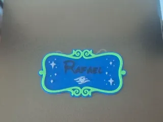 cartel  Disney Rafael