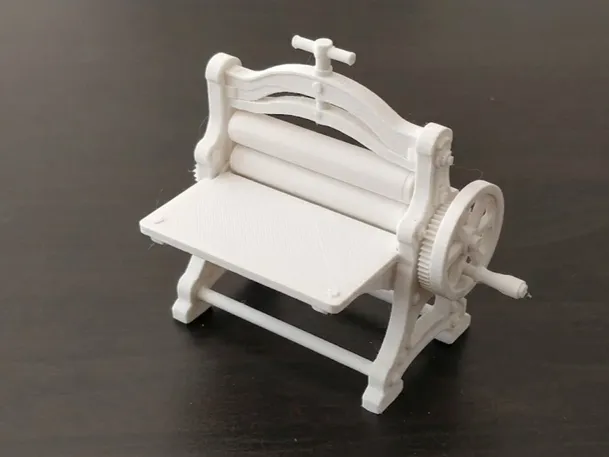 Vintage Laundry Mangle 1:32