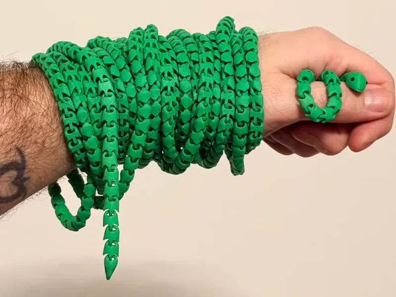 Pequeña serpiente flexible 'Tan larga como sea posible'