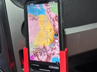 Custom F-150 Dash Mount (2010–2014) for iPhone 16