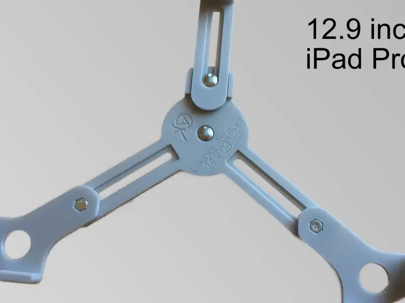Universal tablet mount