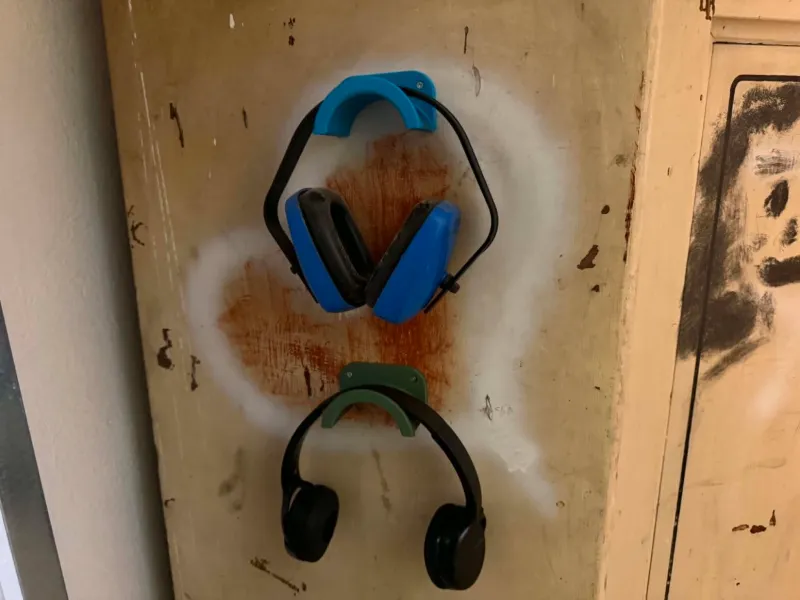 Headphone holder - for work and home