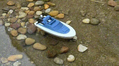 发条马达动力水上快艇
