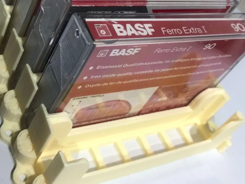 Cassette holder
