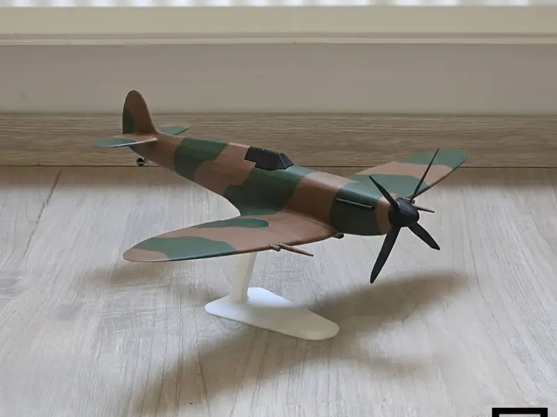 Supermarine Spitfire - 1:28 Scale Model