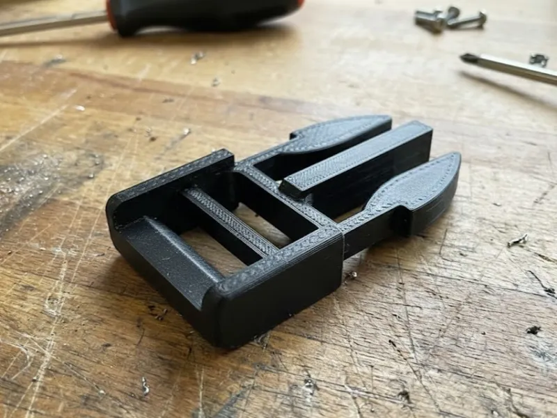 RUCKSACK-CLIP / ORIGINALER 1:1-ERSATZ