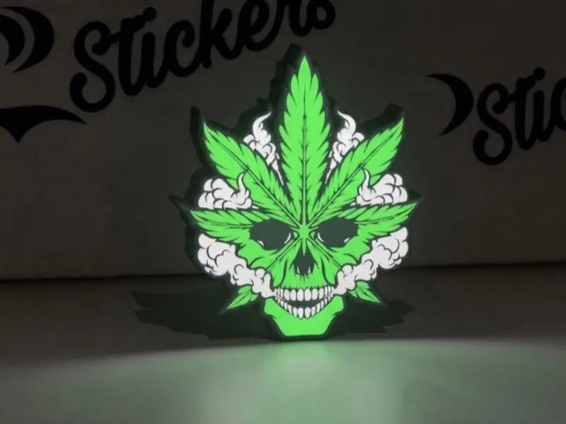 Lâmpada LED de Caveira de Cannabis